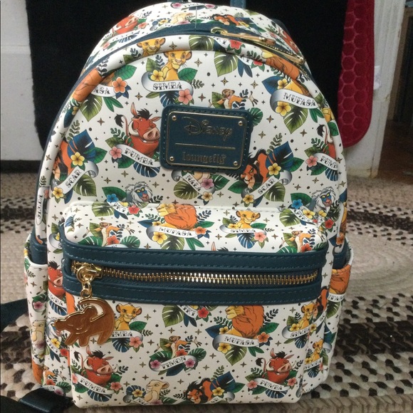 Loungefly Lion King back pack - Picture 3 of 11